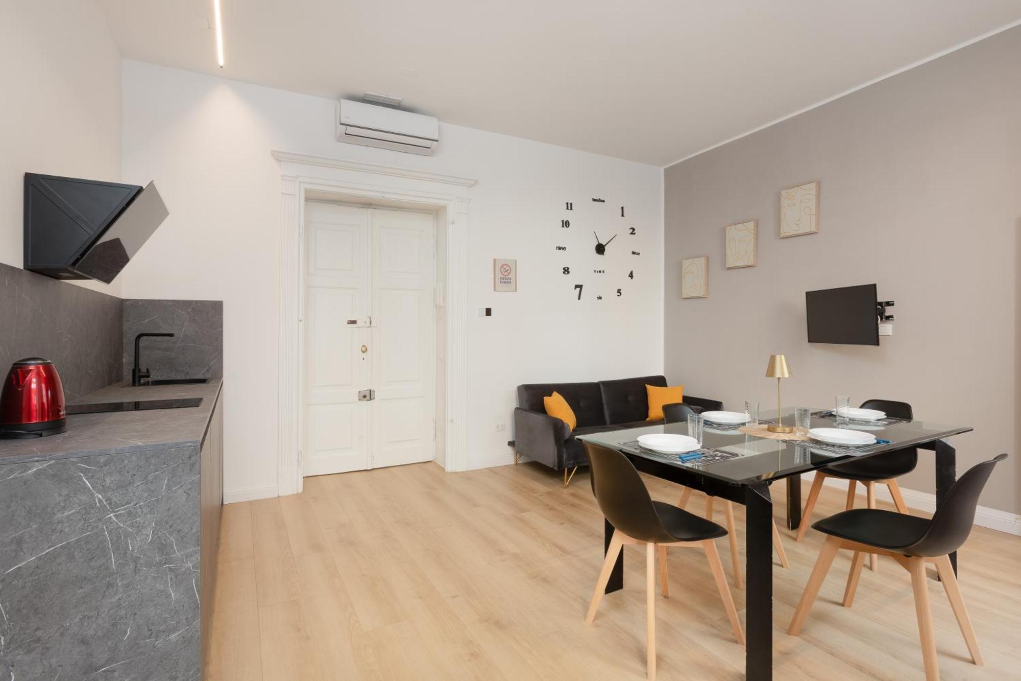 Snapstay Luxury Apartments In Centro A Trieste Ngoại thất bức ảnh