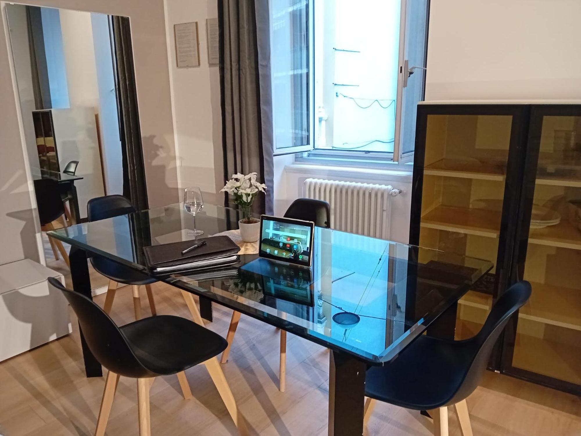 Snapstay Luxury Apartments In Centro A Trieste Ngoại thất bức ảnh