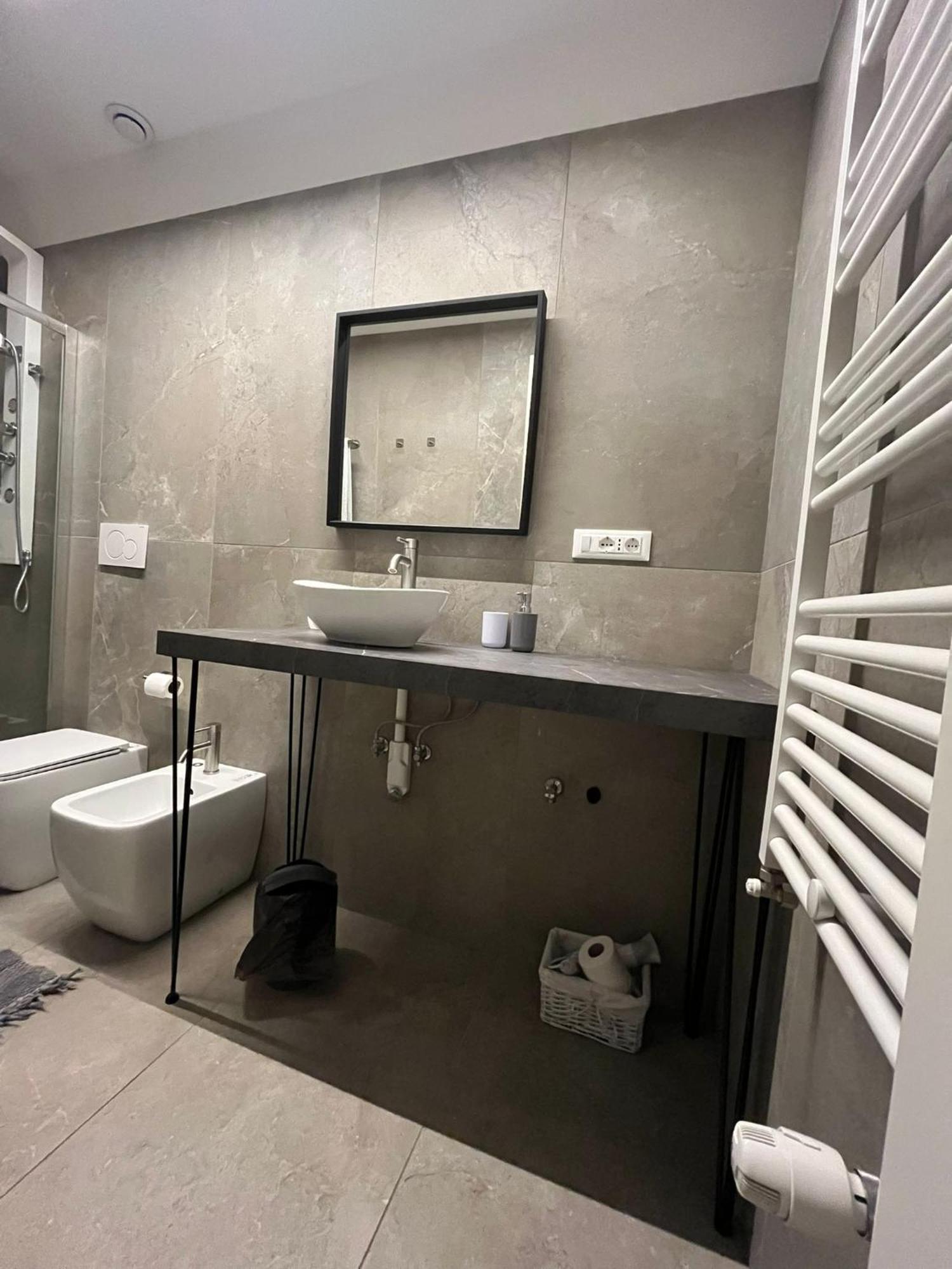 Snapstay Luxury Apartments In Centro A Trieste Ngoại thất bức ảnh